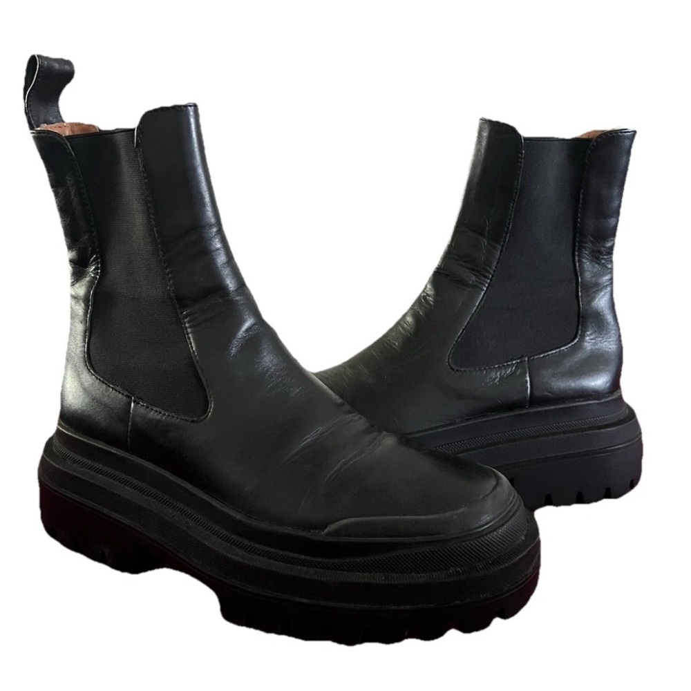 Zara Black Chunky Chelsea Combat Boots Womens size EU 38 US Size 7.5 Shoes